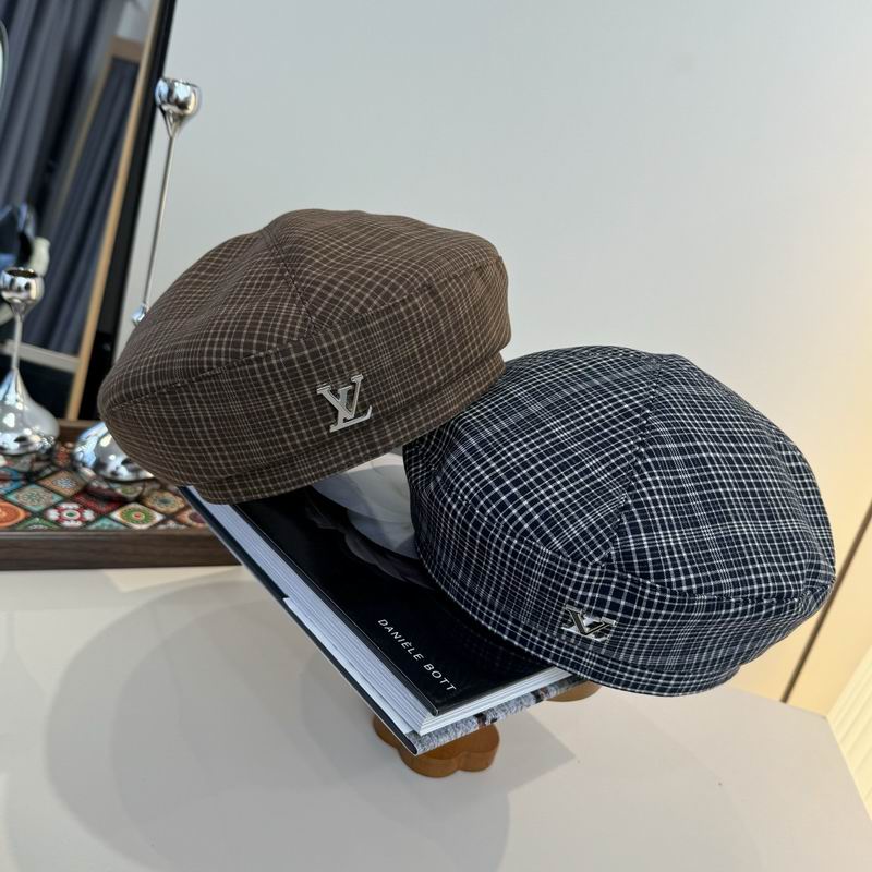 LV beret 120903
